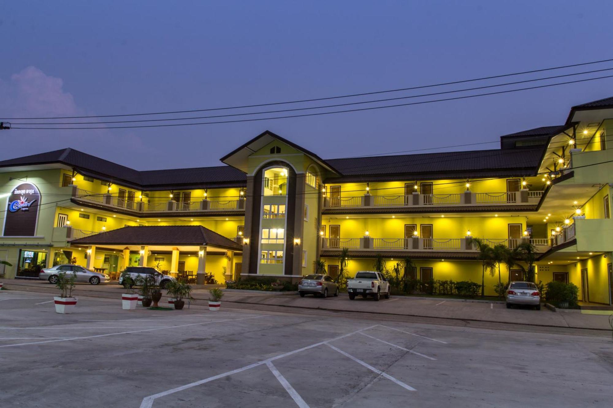 Hotel The Muk Lagoon Mukdahan Esterno foto