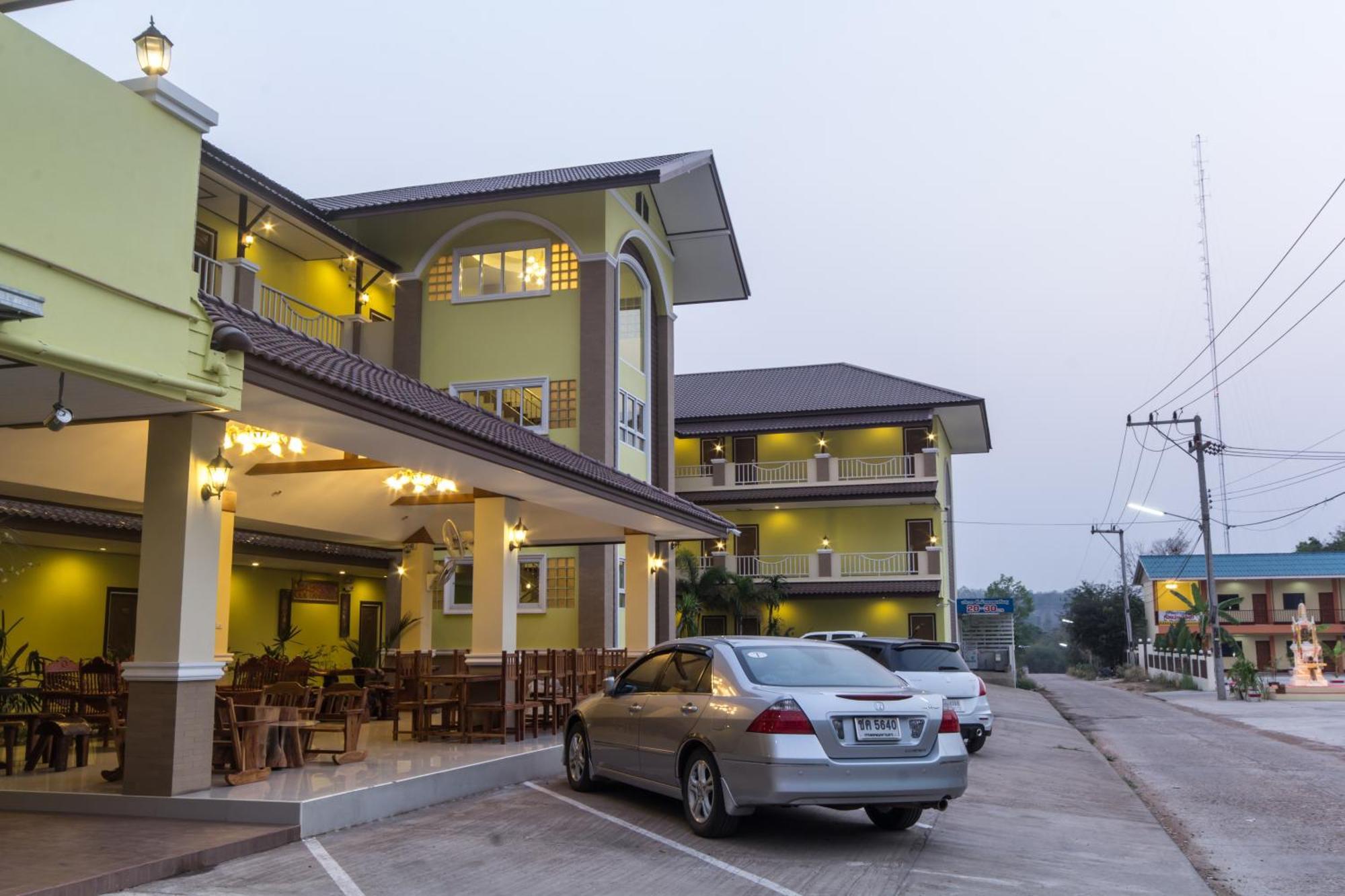 Hotel The Muk Lagoon Mukdahan Esterno foto