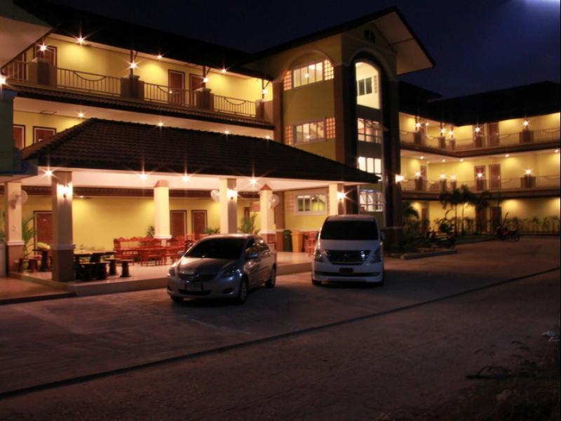 Hotel The Muk Lagoon Mukdahan Esterno foto